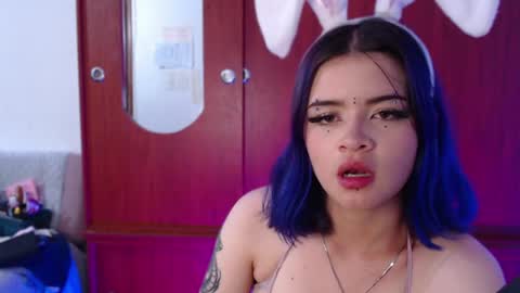 Snapshot of raventh_ chatting on April 5, 2026, 9:56 pm raventh_ online show from April 5, 2026, 9:56 pm