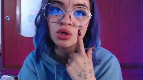Snapshot of raventh_ chatting on April 14, 2026, 11:38 am raventh_ online show from April 14, 2026, 11:38 am