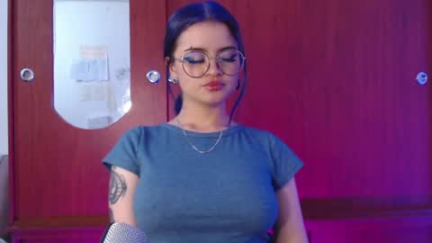 Snapshot of raventh_ chatting on April 25, 2026, 12:41 pm raventh_ online show from April 25, 2026, 12:41 pm