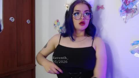 Snapshot of raventh_ chatting on May 10, 2026, 9:58 am raventh_ online show from May 10, 2026, 9:58 am