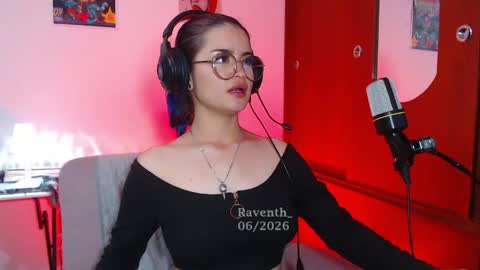 raventh_ online show from June 10, 2026, 2:56 am