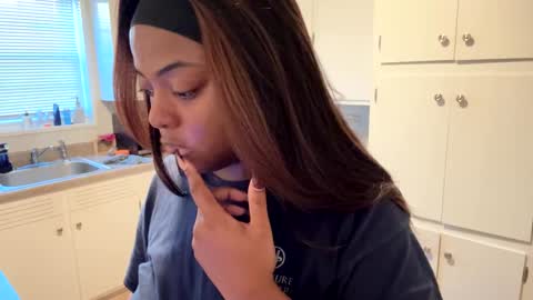 raventhebigbodybitch online show from January 30, 2025, 12:48 pm