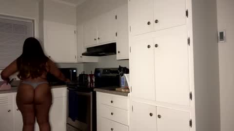 raventhebigbodybitch online show from February 6, 2025, 1:49 am