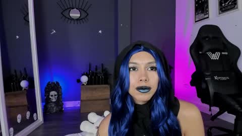 Raven Witch online show from June 4, 2026, 8:04 pm