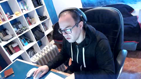 ravingr3d3 online show from January 14, 2025, 9:13 am