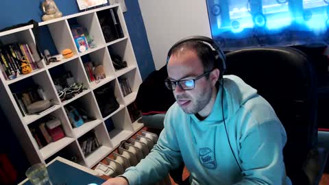 ravingr3d3 online show from January 20, 2025, 9:03 am