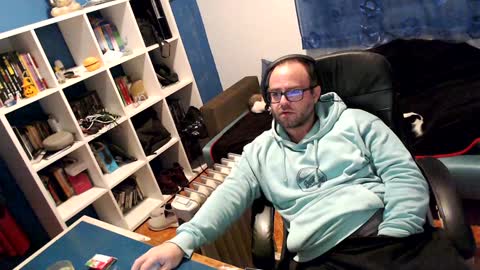 ravingr3d3 online show from January 21, 2025, 10:19 pm