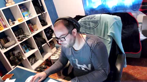 ravingr3d3 online show from January 24, 2025, 9:28 am