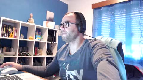 ravingr3d3 online show from January 24, 2025, 3:34 pm