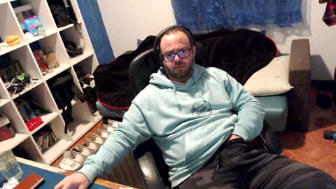 ravingr3d3 online show from January 31, 2025, 9:48 pm