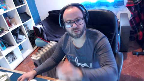 ravingr3d3 online show from February 4, 2025, 3:15 pm