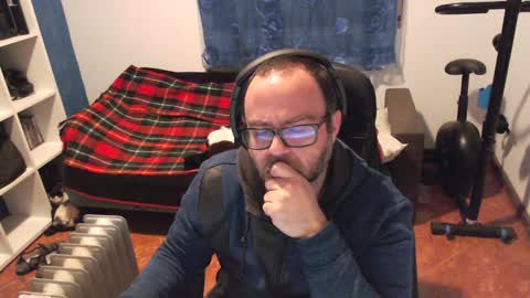ravingr3d3 online show from February 7, 2025, 10:52 pm