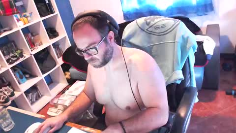 ravingr3d3 online show from February 12, 2025, 12:12 pm