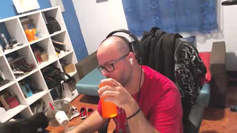 Snapshot of ravingr3d3 chatting on September 11, 2025, 9:37 pm ravingr3d3 online show from September 11, 2025, 9:37 pm