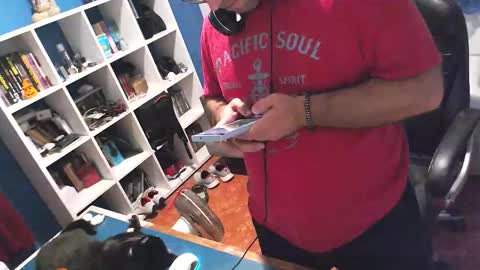 Snapshot of ravingr3d3 chatting on October 7, 2025, 10:18 pm ravingr3d3 online show from October 7, 2025, 10:18 pm