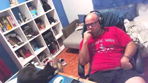 Snapshot of ravingr3d3 chatting on October 8, 2025, 11:13 pm ravingr3d3 online show from October 8, 2025, 11:13 pm