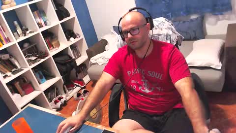 Snapshot of ravingr3d3 chatting on October 10, 2025, 11:37 pm ravingr3d3 online show from October 10, 2025, 11:37 pm