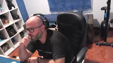 Snapshot of ravingr3d3 chatting on October 19, 2025, 9:26 pm ravingr3d3 online show from October 19, 2025, 9:26 pm