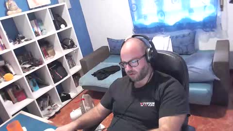 Snapshot of ravingr3d3 chatting on October 21, 2025, 9:43 am ravingr3d3 online show from October 21, 2025, 9:43 am