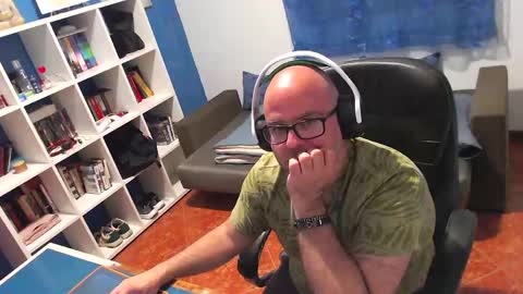 ravingr3d3 online show from April 25, 2026, 9:56 pm