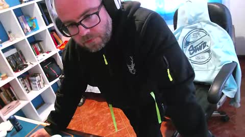 ravingr3d3 online show from May 11, 2026, 4:04 pm