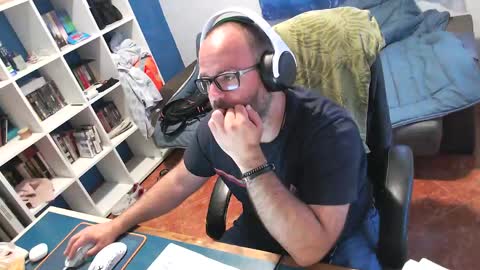 ravingr3d3 online show from May 18, 2026, 1:17 pm