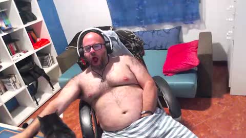 ravingr3d3 online show from June 11, 2026, 10:08 pm