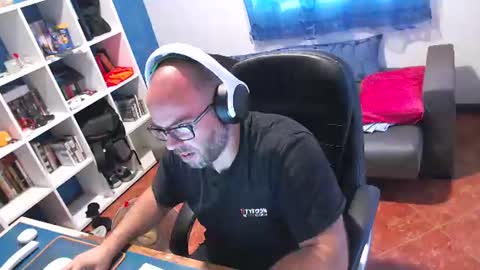 ravingr3d3 online show from June 26, 2026, 8:08 am