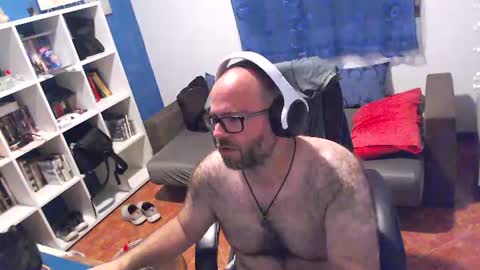 ravingr3d3 online show from July 3, 2026, 11:33 pm