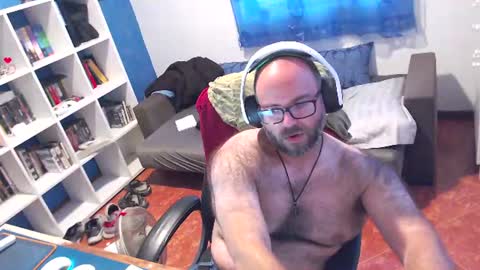 ravingr3d3 online show from July 9, 2026, 2:43 pm