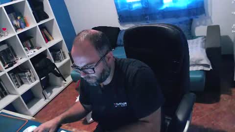 ravingr3d3 online show from July 14, 2026, 8:08 am