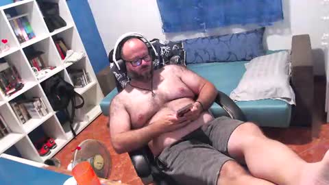 ravingr3d3 online show from July 18, 2026, 11:08 pm