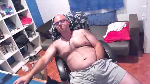 ravingr3d3 online show from July 30, 2026, 11:15 pm