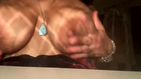 RoxanneRowdy online show from February 8, 2025, 8:20 am