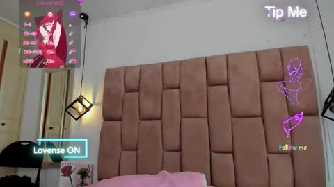 Snapshot of ravynrouge_ chatting on September 17, 2025, 5:36 pm ravynrouge_ online show from September 17, 2025, 5:36 pm