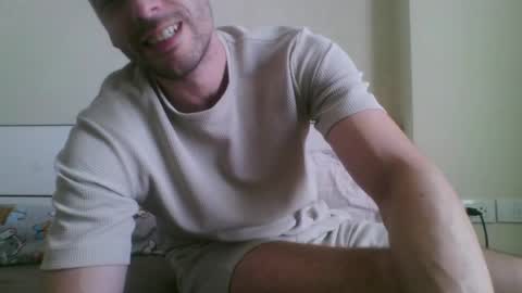 Snapshot of rawdr3 chatting on May 13, 2026, 6:44 am rawdr3 online show from May 13, 2026, 6:44 am