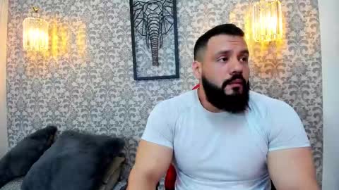 Snapshot of rawmathews chatting on October 15, 2025, 10:43 pm rawmathews online show from October 15, 2025, 10:43 pm