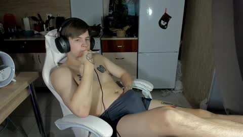 Snapshot of ray_hill chatting on December 28, 2024, 8:25 pm Ray online show from December 28, 2024, 8:25 pm