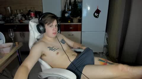 Snapshot of ray_hill chatting on January 1, 2025, 9:20 pm Ray online show from January 1, 2025, 9:20 pm