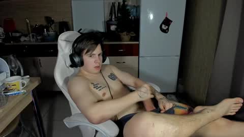 Snapshot of ray_hill chatting on January 3, 2025, 5:50 am Ray online show from January 3, 2025, 5:50 am