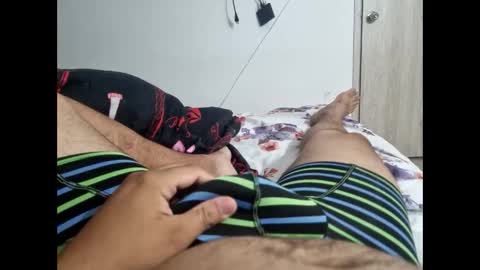 Snapshot of ray_rey1210 chatting on February 19, 2026, 3:35 am ray_rey1210 online show from February 19, 2026, 3:35 am