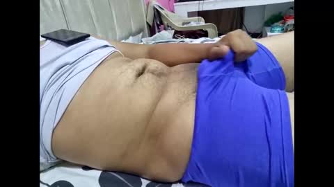 Snapshot of ray_rey1210 chatting on April 2, 2026, 12:52 am ray_rey1210 online show from April 2, 2026, 12:52 am