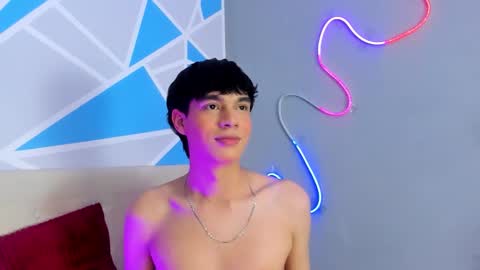 Snapshot of rayan_connor chatting on September 9, 2025, 6:40 pm Rayan Connor online show from September 9, 2025, 6:40 pm