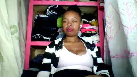 Snapshot of rayana_69 chatting on May 15, 2026, 11:23 pm rayana_69 online show from May 15, 2026, 11:23 pm