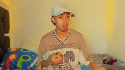 Rayn online show from October 29, 2025, 4:42 pm