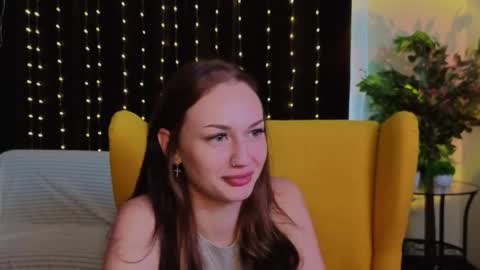 Tracy  online show from September 8, 2025, 2:49 pm