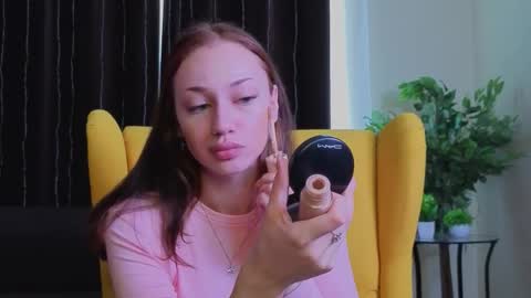Tracy  online show from September 9, 2025, 8:36 am