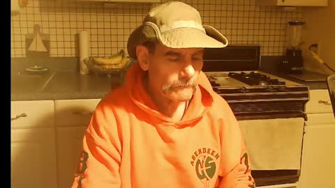 Ray online show from November 17, 2025, 7:36 am