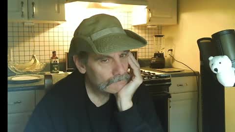 Ray online show from April 22, 2026, 9:44 am