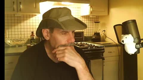 Ray online show from April 28, 2026, 7:35 am